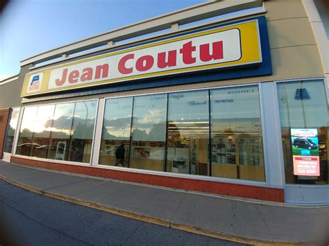 Jean Coutu in Chateauguay, QC .